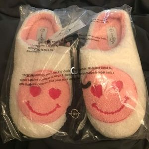 Pink n white smile slippers